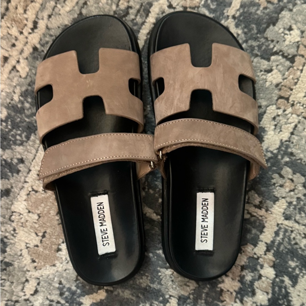 Steve Madden Mayven sandal in Tan Nubuck
